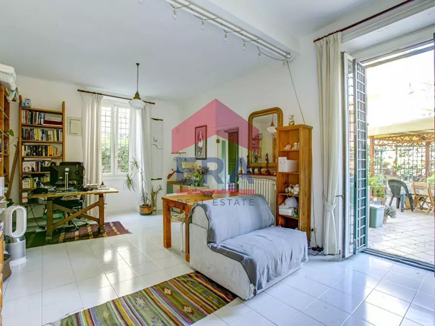 Immagine 5 di Appartamento in vendita  in Via Spluga 39 a Roma
