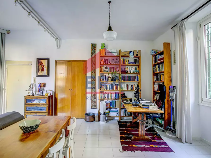 Immagine 9 di Appartamento in vendita  in Via Spluga 39 a Roma