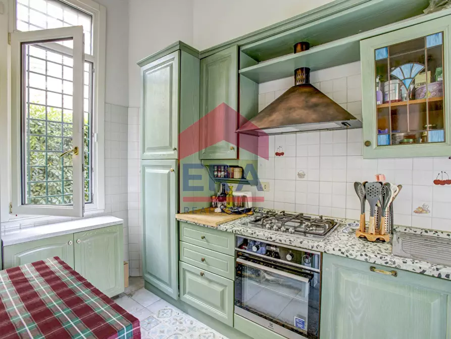 Immagine 12 di Appartamento in vendita  in Via Spluga 39 a Roma