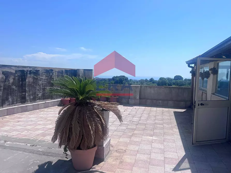 Immagine 19 di Appartamento in vendita  in via finocchiari 121 a Aci Catena