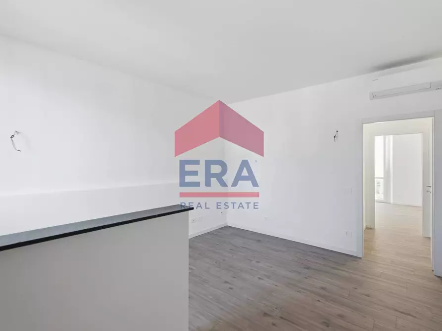 Immagine 8 di Appartamento in vendita  in via Verro 45 a Milano