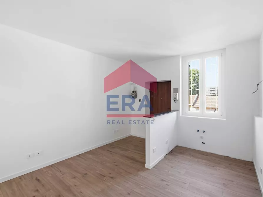 Immagine 7 di Appartamento in vendita  in via Verro 45 a Milano