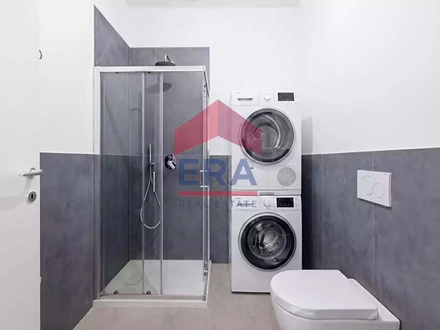 Immagine 16 di Appartamento in vendita  in via Verro 45 a Milano