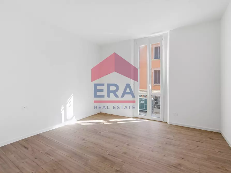 Immagine 9 di Appartamento in vendita  in via Verro 45 a Milano