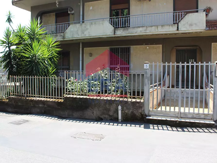 Immagine 1 di Appartamento in vendita  in via paolo vasta 5 a Aci Sant'antonio