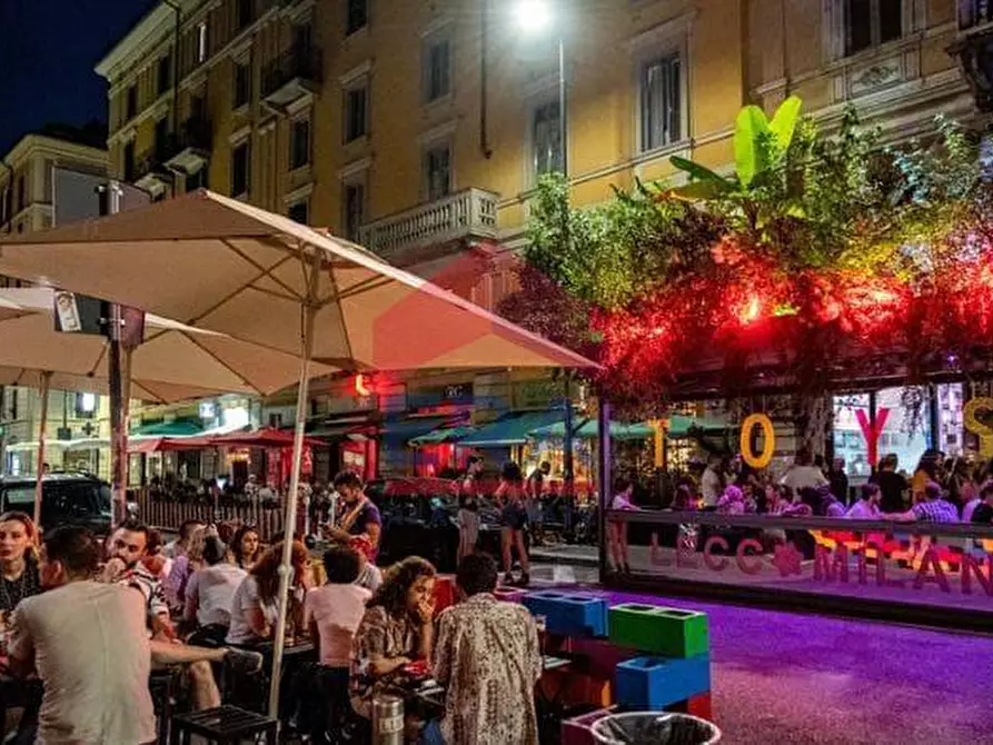 Immagine 30 di Appartamento in affitto  in via melzo a Milano