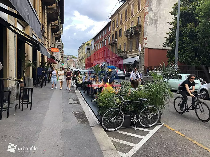 Immagine 29 di Appartamento in affitto  in via melzo a Milano