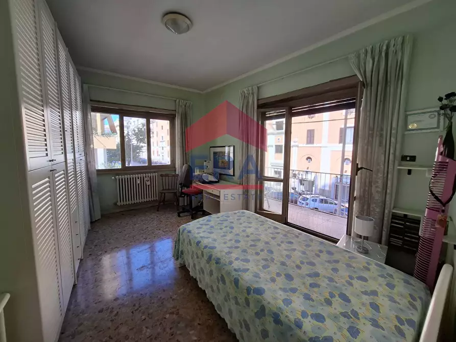 Immagine 19 di Appartamento in vendita  in via VETURIA 32 a Roma