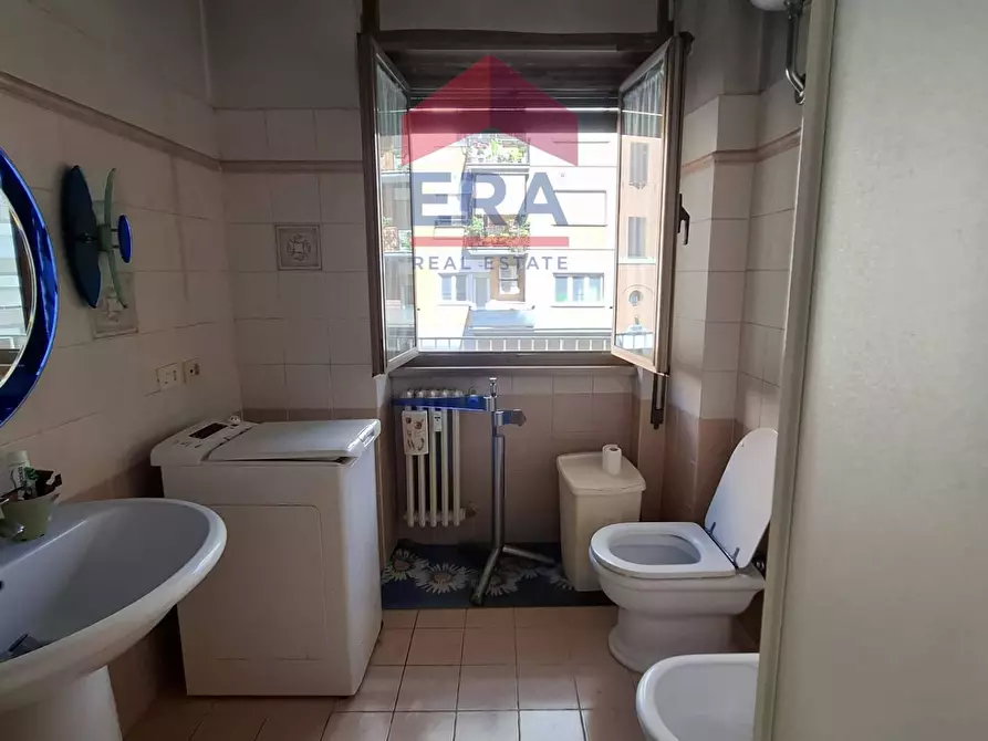 Immagine 23 di Appartamento in vendita  in via VETURIA 32 a Roma