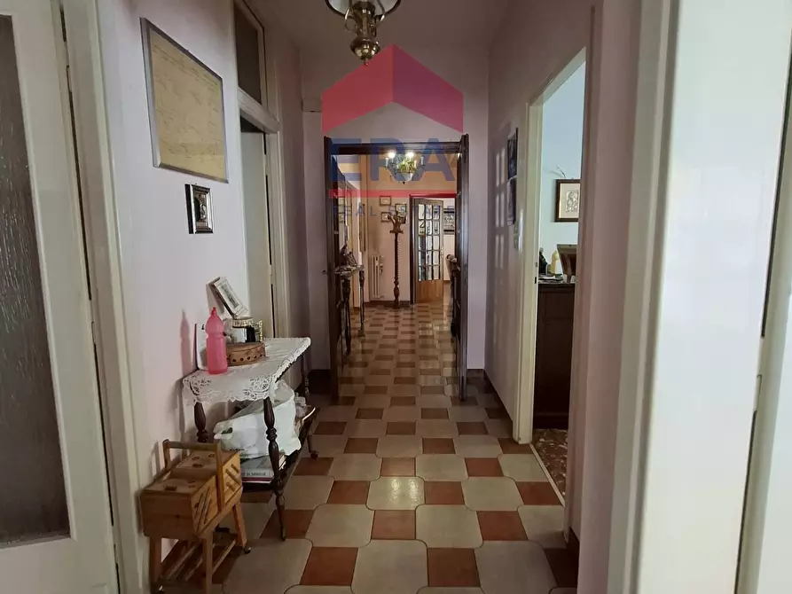 Immagine 5 di Appartamento in vendita  in via VETURIA 32 a Roma
