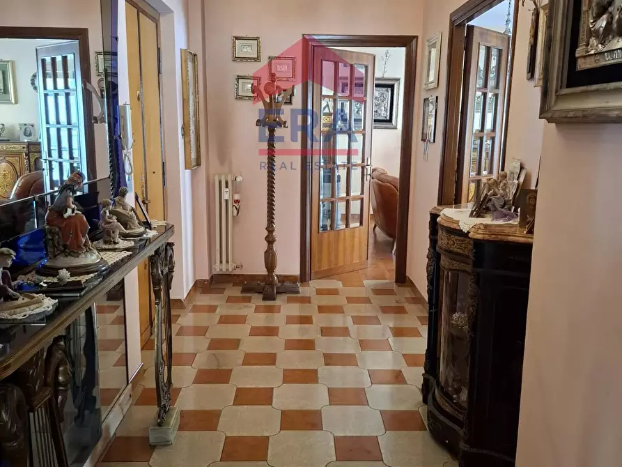 Immagine 13 di Appartamento in vendita  in via VETURIA 32 a Roma