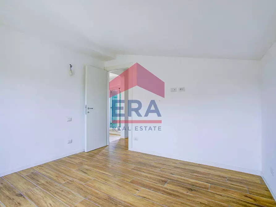 Immagine 15 di Appartamento in vendita  in Via del Casale Radicelli a Roma
