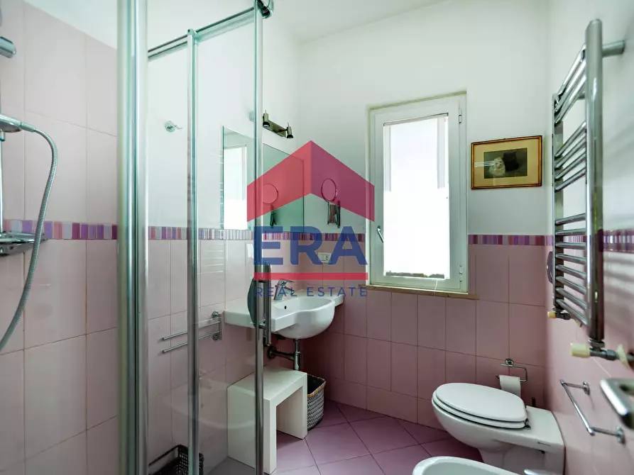 Immagine 36 di Villetta a schiera in vendita  in Via Leonardo Fibonacci 57 a Roma