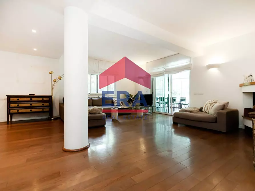 Immagine 12 di Villetta a schiera in vendita  in Via Leonardo Fibonacci 57 a Roma