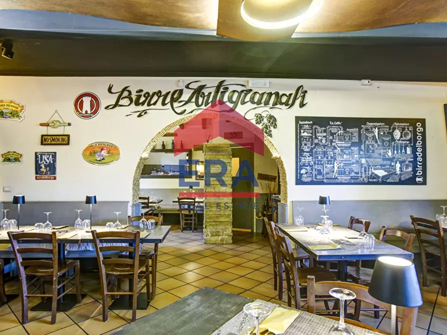 Immagine 5 di Locale commerciale in vendita  in Via di Campo Ascolano 3 a Pomezia