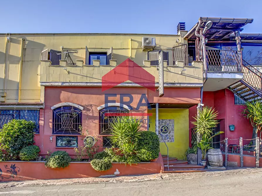 Immagine 28 di Locale commerciale in vendita  in Via di Campo Ascolano 3 a Pomezia