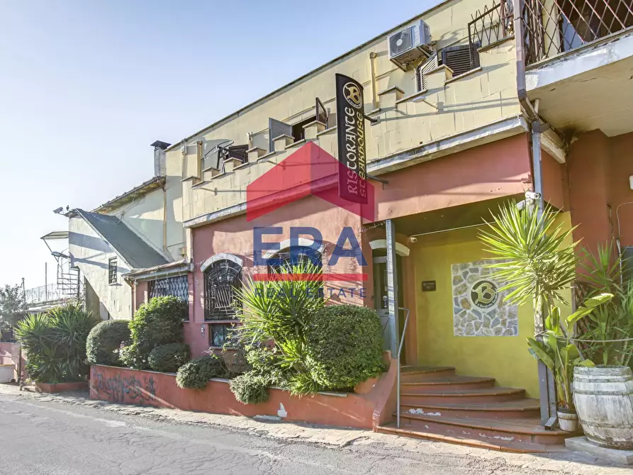 Immagine 38 di Locale commerciale in vendita  in Via di Campo Ascolano 3 a Pomezia