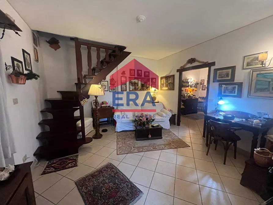 Immagine 4 di Casa semindipendente in vendita  in Via Verentana 57 a Marta