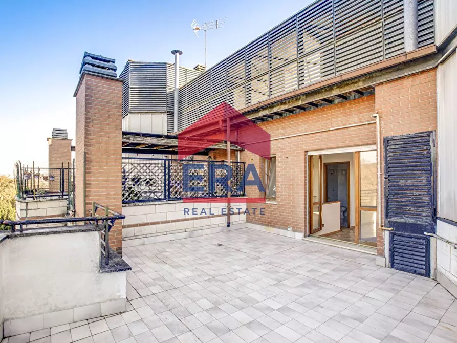 Immagine 2 di Appartamento in vendita  in Via Ezio d'Errico 45 a Roma