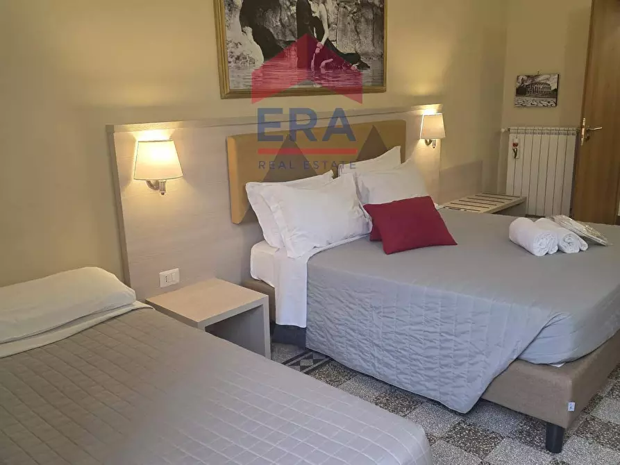 Immagine 16 di Appartamento in vendita  in Via Delle Fornaci 44 a Roma