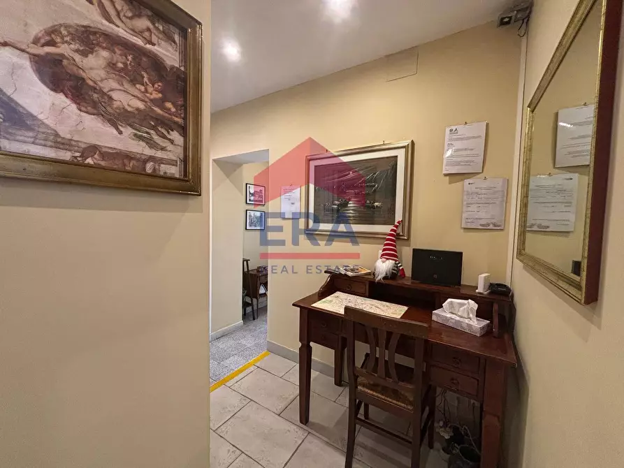 Immagine 11 di Appartamento in vendita  in Via Delle Fornaci 44 a Roma