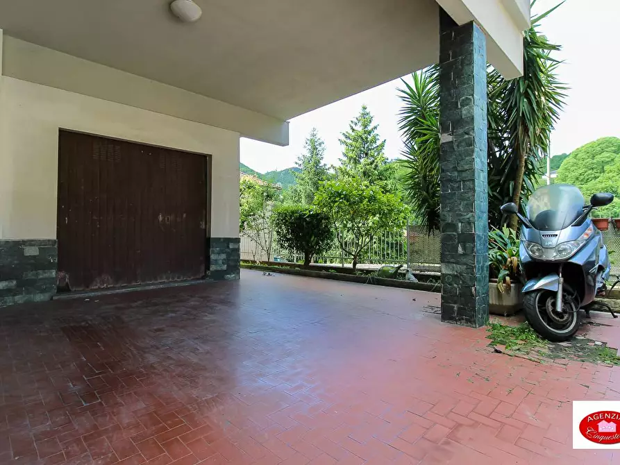 Immagine 28 di Villa in vendita  in Via Pero 116 a Varazze