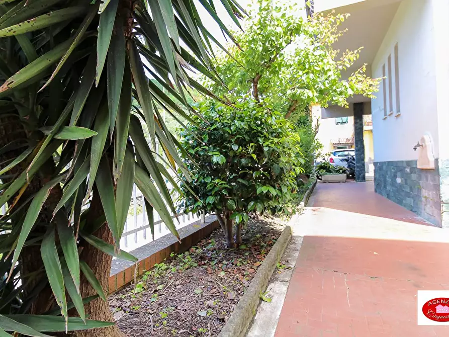 Immagine 29 di Villa in vendita  in Via Pero 116 a Varazze