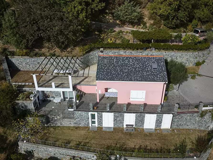 Immagine 51 di Villa in vendita  in Via Dei Siri 131 a Albisola Superiore