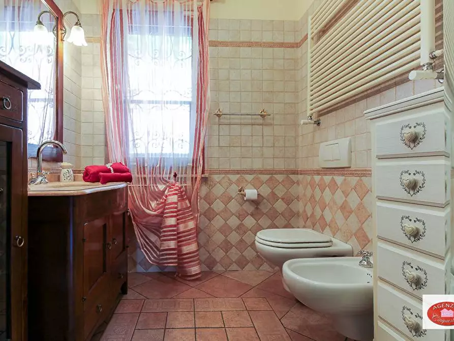 Immagine 18 di Villa in vendita  in Via G.B.Parodi 26 a Stella