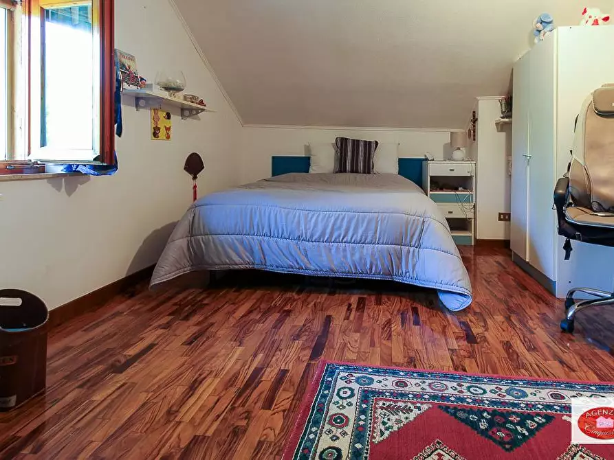 Immagine 30 di Villa in vendita  in Via G.B.Parodi 26 a Stella