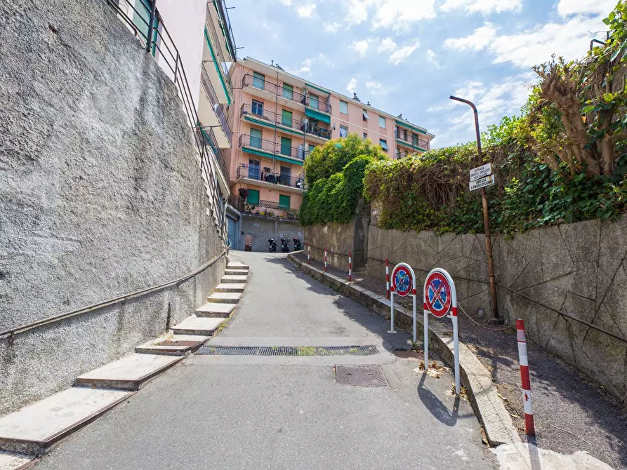Immagine 25 di Appartamento in affitto  in Via Buratella a Genova