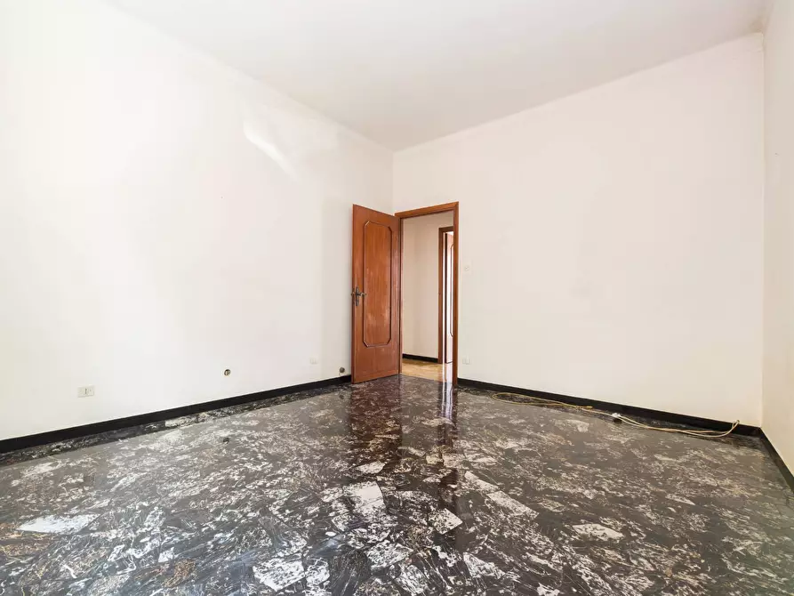 Immagine 15 di Appartamento in affitto  in Via Buratella a Genova