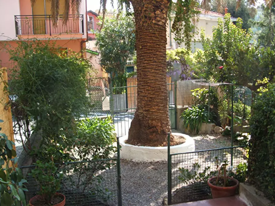 Immagine 15 di Appartamento in affitto  in Via Manni 37 a Arenzano