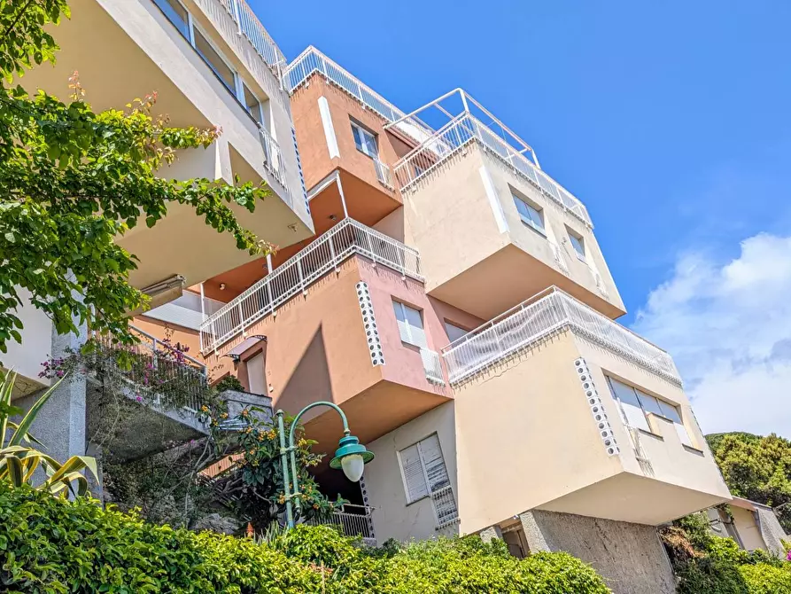 Immagine 1 di Appartamento in affitto  in Via della Costa 19 a Arenzano