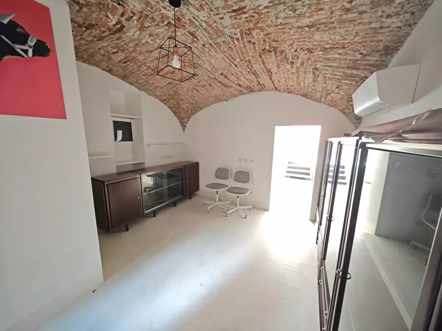 Immagine 9 di Locale commerciale in affitto  in Via Capitan Romeo 82 a Arenzano