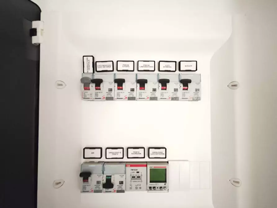 Immagine 13 di Locale commerciale in affitto  in Via Capitan Romeo 82 a Arenzano