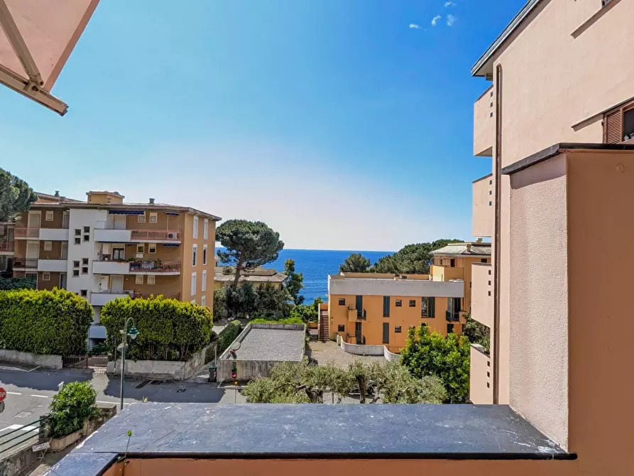 Immagine 13 di Appartamento in affitto  in Via del Mare 50 a Arenzano