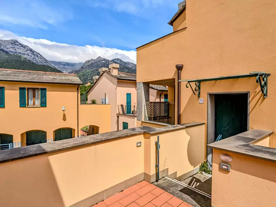 Immagine 32 di Appartamento in affitto  in Via al Golf 75 a Cogoleto