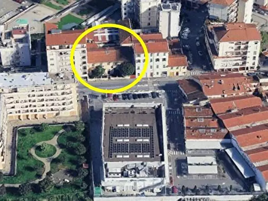 Immagine 6 di Appartamento in vendita  in Via Reginaldo Giuliani 140 a Firenze