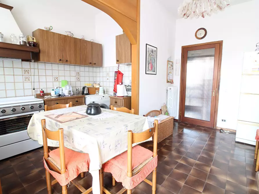 Immagine 26 di Appartamento in vendita  in Via Reginaldo Giuliani 137 a Firenze