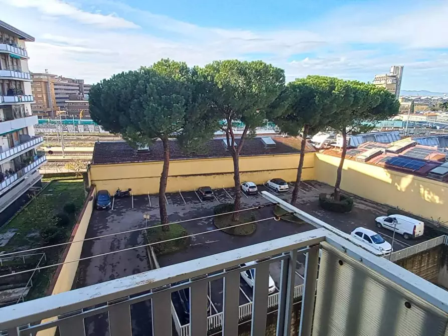 Immagine 31 di Appartamento in vendita  in Via Reginaldo Giuliani 137 a Firenze