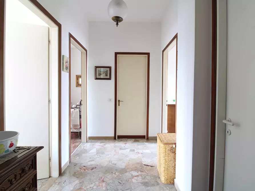 Immagine 36 di Appartamento in vendita  in Via Reginaldo Giuliani 137 a Firenze