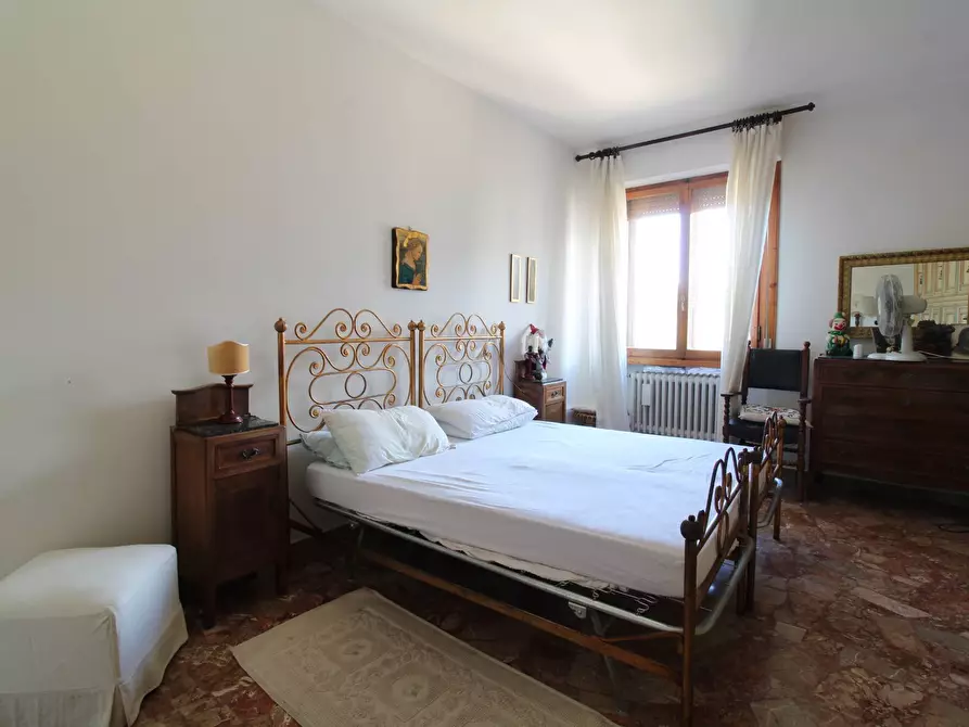 Immagine 39 di Appartamento in vendita  in Via Reginaldo Giuliani 137 a Firenze