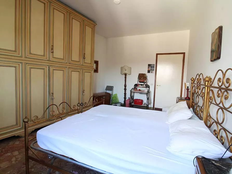 Immagine 40 di Appartamento in vendita  in Via Reginaldo Giuliani 137 a Firenze