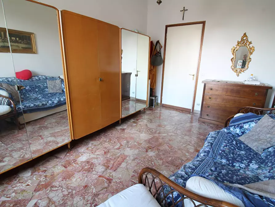 Immagine 42 di Appartamento in vendita  in Via Reginaldo Giuliani 137 a Firenze