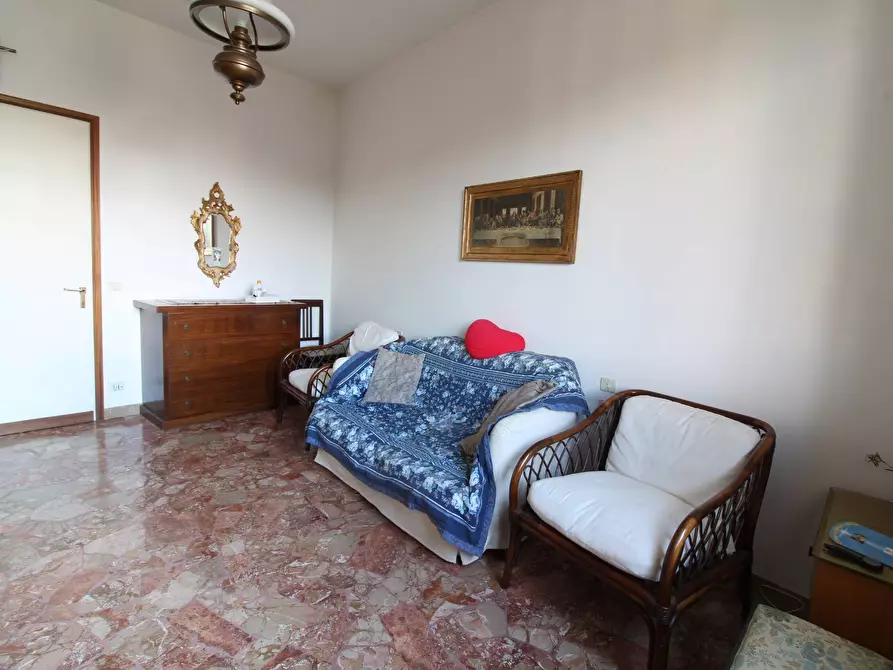 Immagine 43 di Appartamento in vendita  in Via Reginaldo Giuliani 137 a Firenze