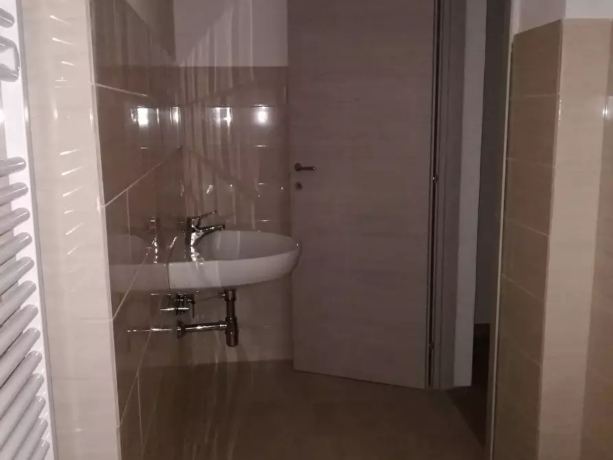 Immagine 16 di Appartamento in affitto  in Via di Canonica 42 a Firenze