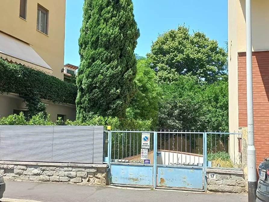 Immagine 2 di Magazzino in vendita  in via bellini 17 a Firenze