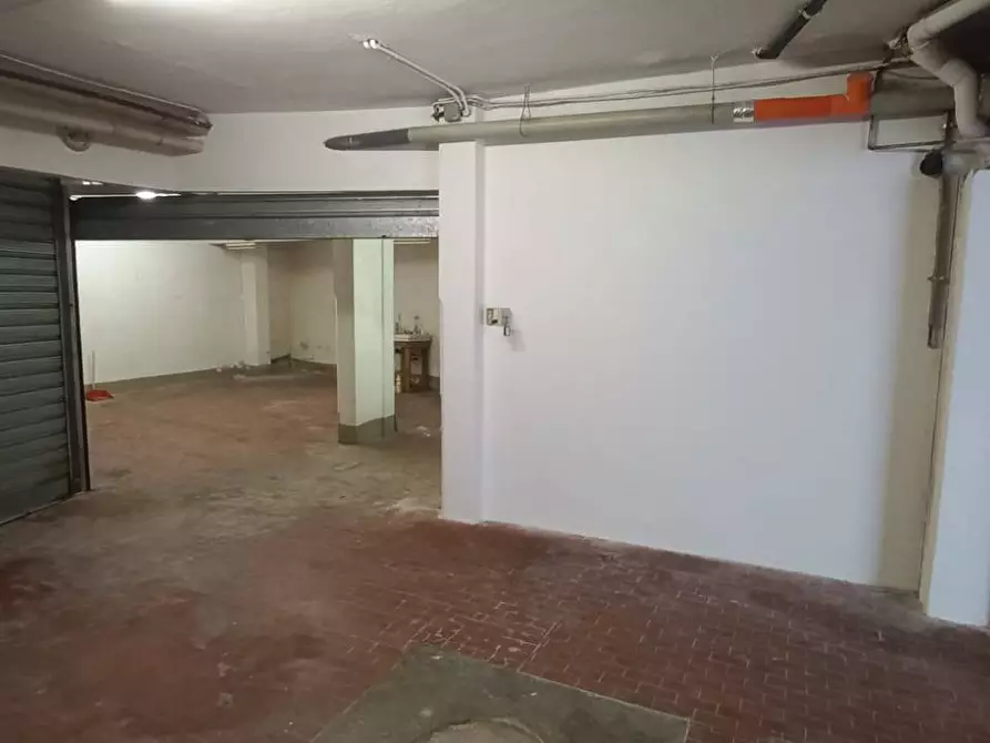 Immagine 12 di Magazzino in vendita  in via bellini 17 a Firenze