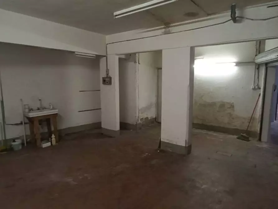 Immagine 15 di Magazzino in vendita  in via bellini 17 a Firenze